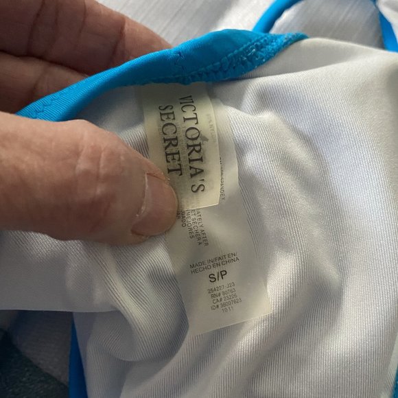 Victoria's Secret 2 piece Swimsuit - Picture 6 of 10